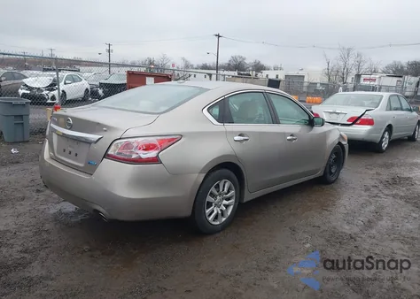2014 Nissan Altima 2.5 S z USA, uszkodzony, nr VIN 1N4AL3AP1EC279575